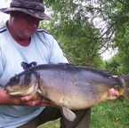 25lb 10oz mirror carp caught from the river trent in the kings Newton area